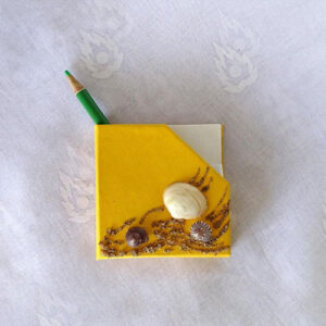 Magnet-Chit-Holder-Shell-Yellow